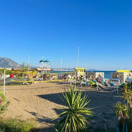 Sea View In The Center Of Apartament *