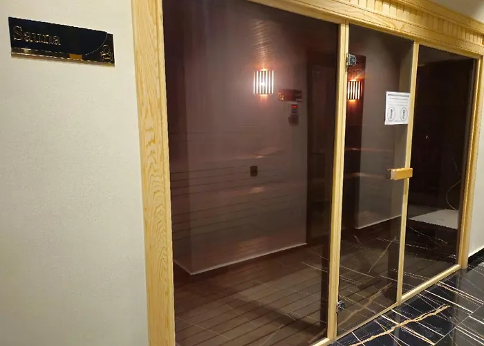 Sea View In The Center Of דירה *