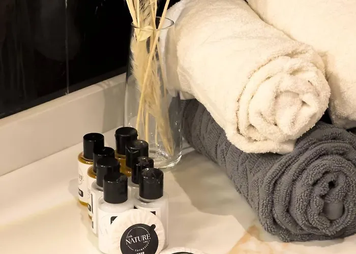 דירה Sea View In The Center Of אלאניה